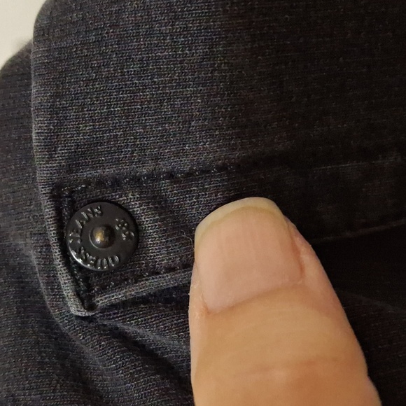 Guess Jeans 1981 Black Stretch Jeans. - Picture 10 of 11